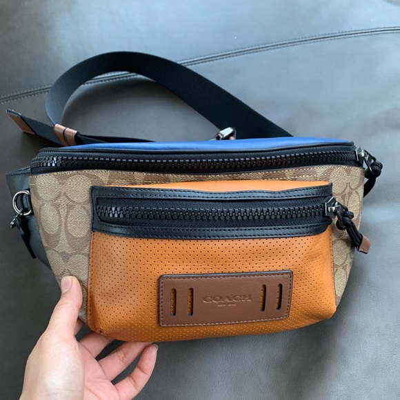 NWT COACH TERRAIN BELT BAG IN COLORBLOCK SIGNATURE - Picture 2 of 5